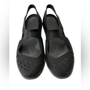 CROCS Swiftwater Wave Black Sandals Water Shoes Closed Toe Slingback Size 9